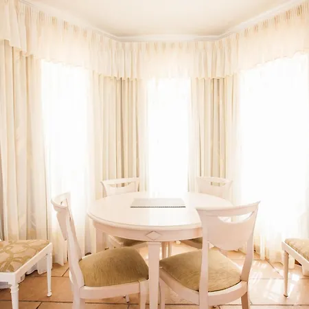 Вилла Kantuta *